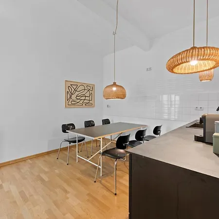 Beautiful 80sqm In Berlin-mitte Lägenhet *